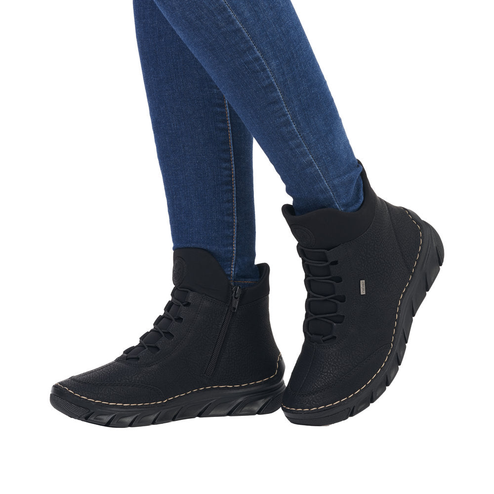 Women's winter boots